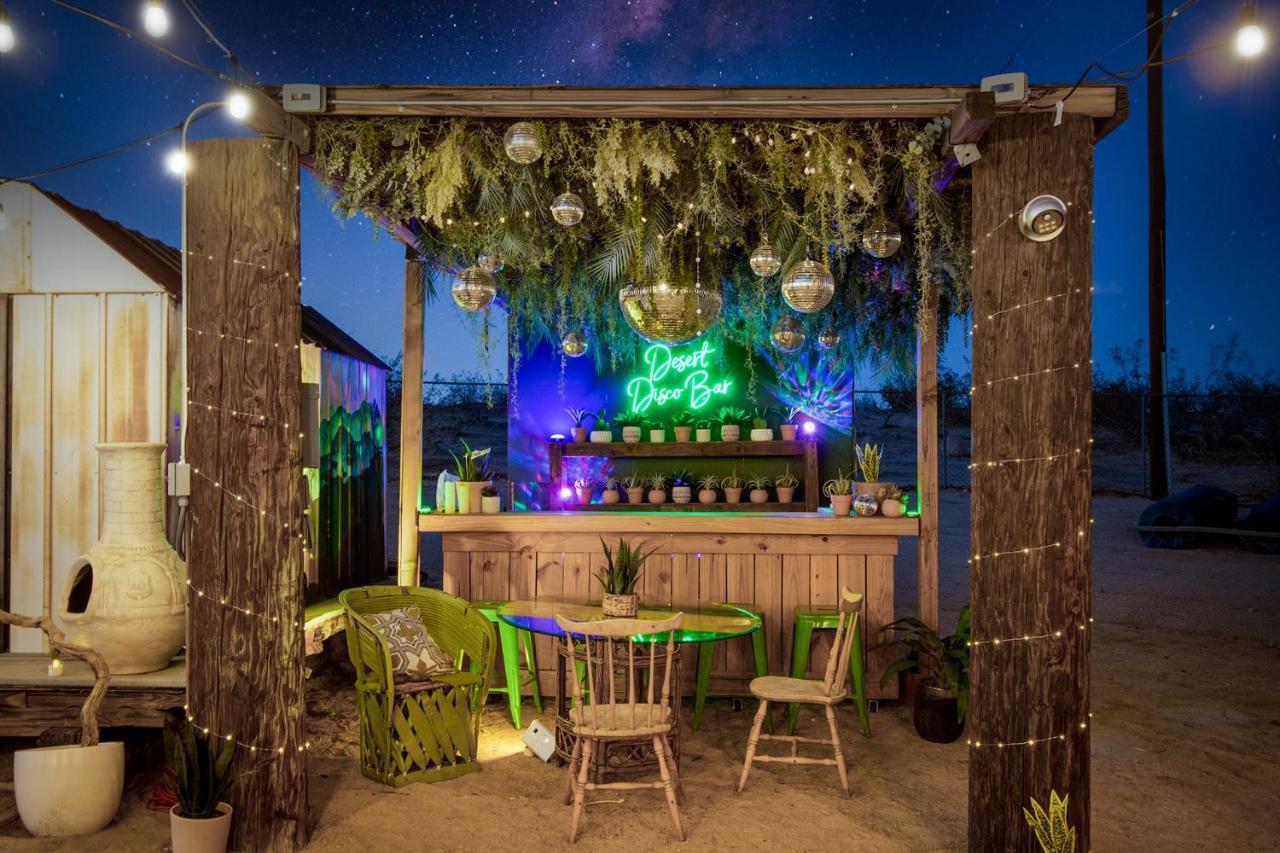 Sapphire Haven + Casita! Pool + Spa + Movie Theatre + 10 Min To Monument! 조슈아 트리 외부 사진